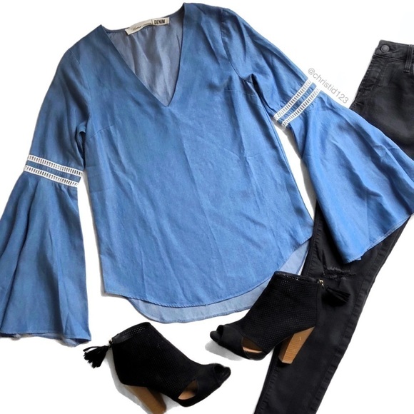 Lovers + Friends Bell Sleeve Chambray Top - Picture 3 of 8